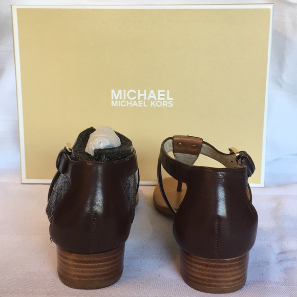 Michael Kors Hamilton T-Strap in Walnut - Picture 3 of 3